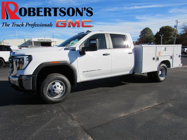 2025 GMC Sierra 3500 Chassis Cab Pro's photo
