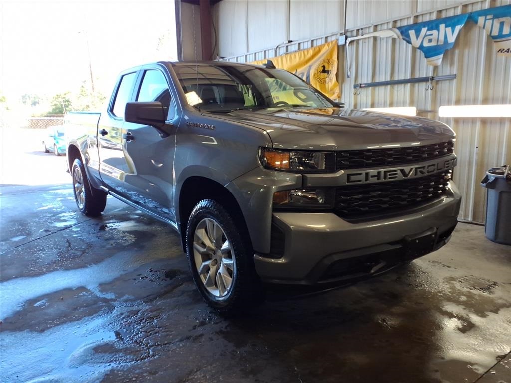 2021 Chevrolet Silverado 1500 Custom photo 3