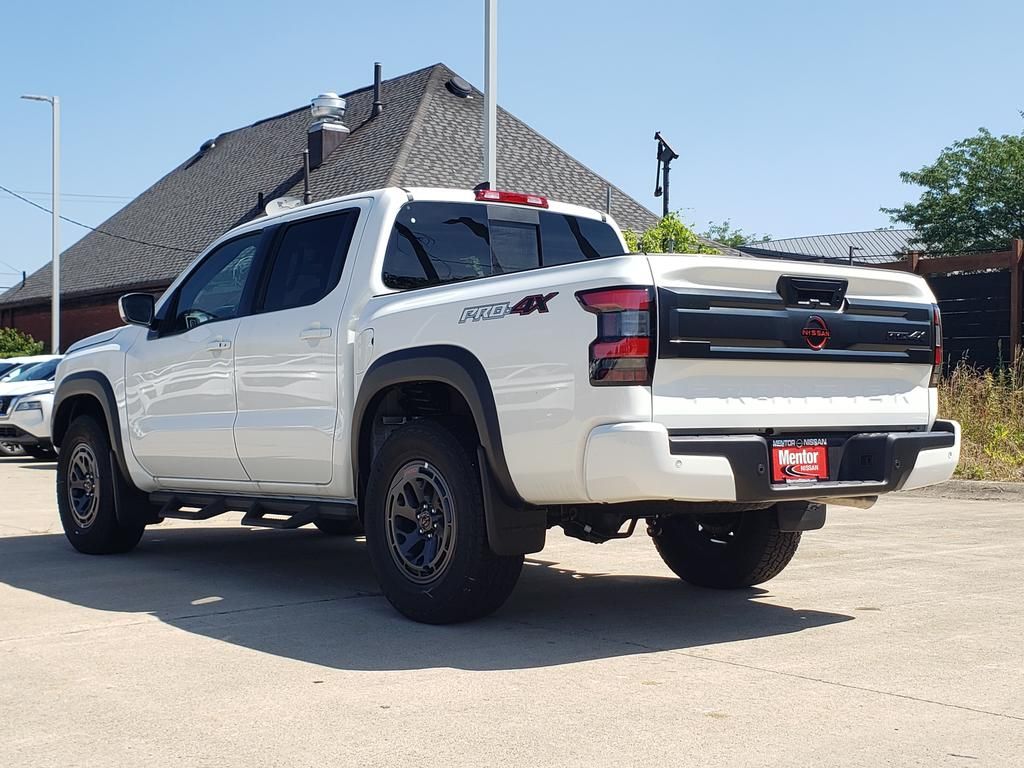 2025 Nissan Frontier Crew Cab PRO-4X photo 4