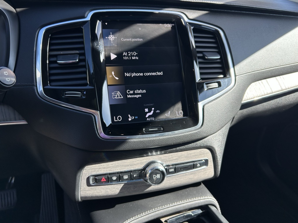 2022 Volvo XC90 Recharge T8 Inscription photo 12