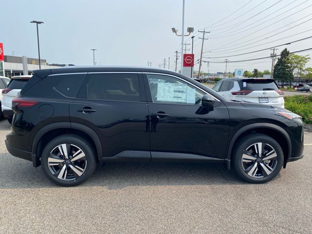 2025 Nissan Rogue SL photo 2