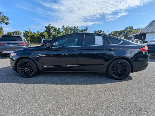2016 Ford Fusion SE photo 6