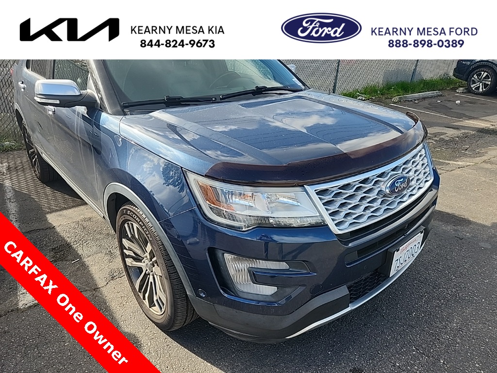 2016 Ford Explorer Platinum's photo