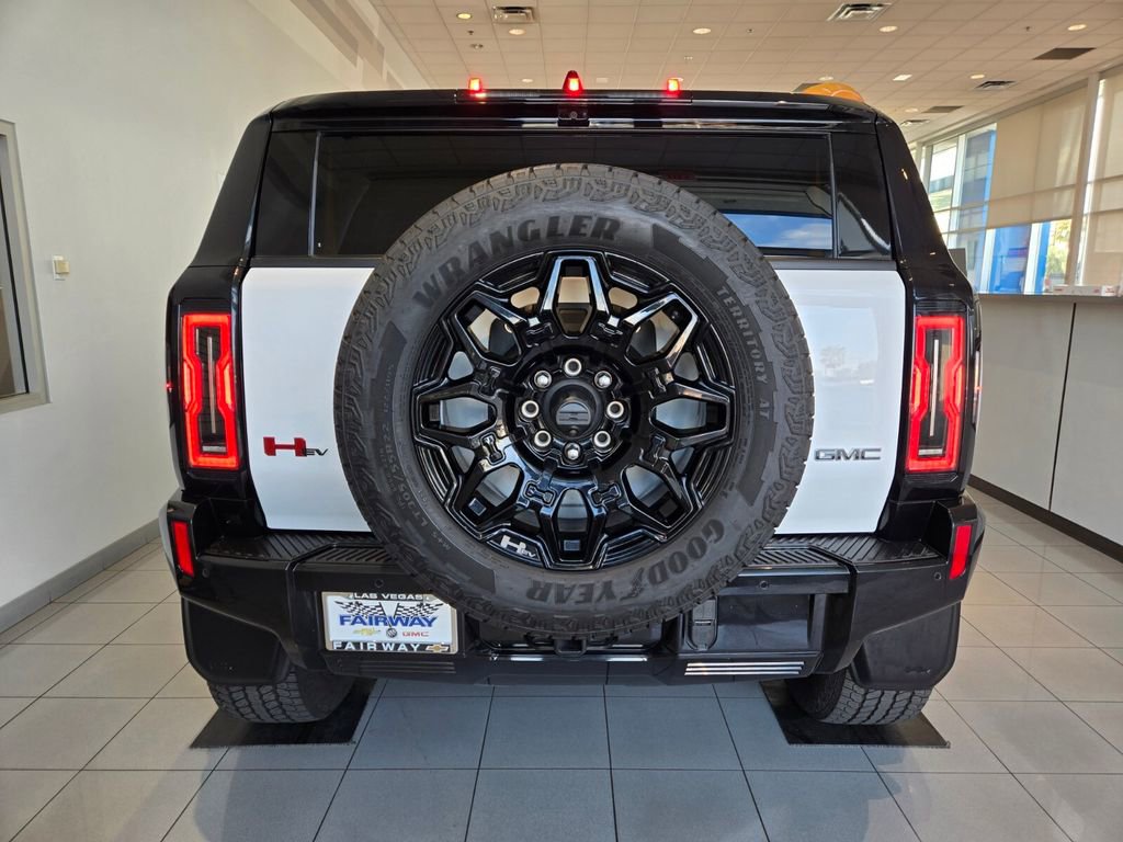 2025 Gmc Hummer EV SUV photo 2