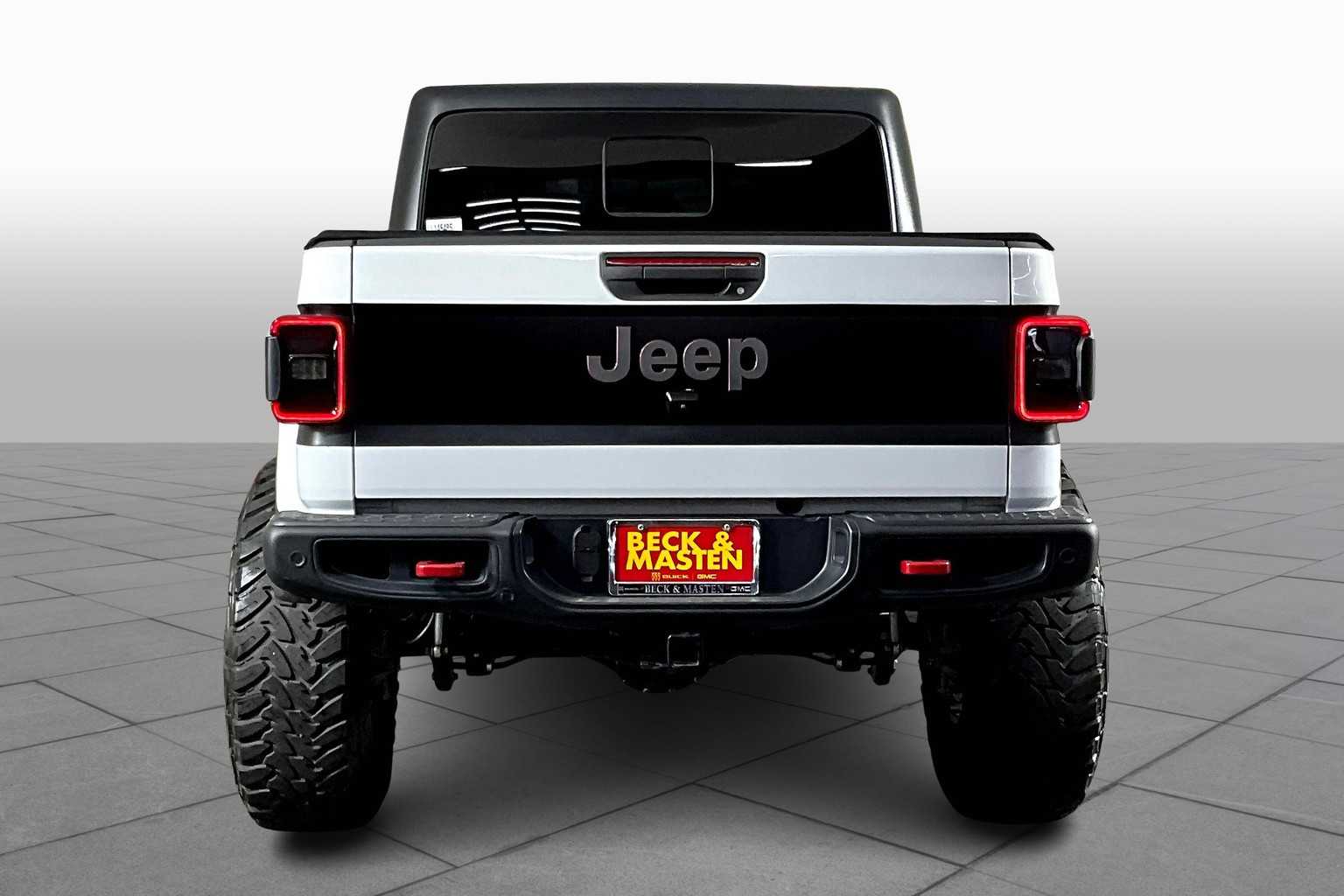 2020 Jeep Gladiator Rubicon photo 4
