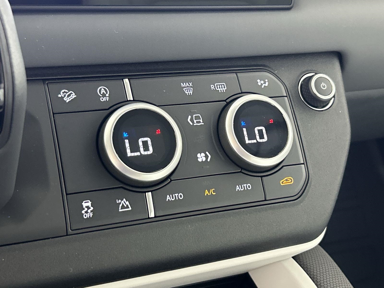 2025 Land Rover Defender 110 S photo 15