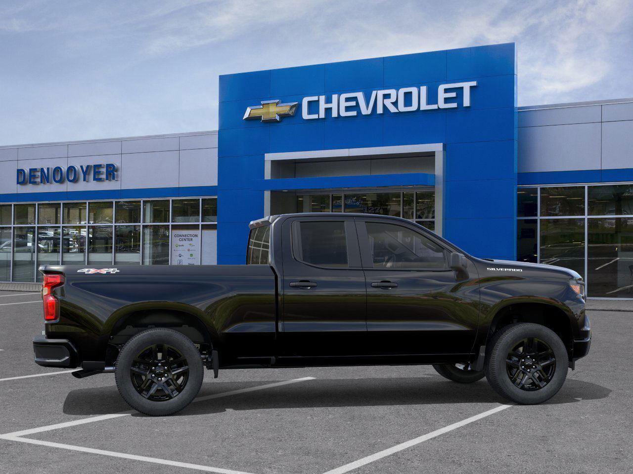 2026 Chevrolet Silverado 1500 Custom photo 4