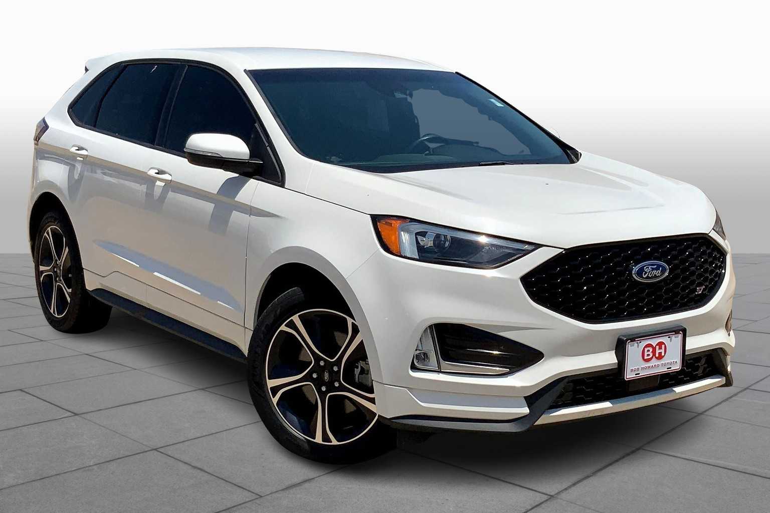 2020 Ford Edge ST photo 2
