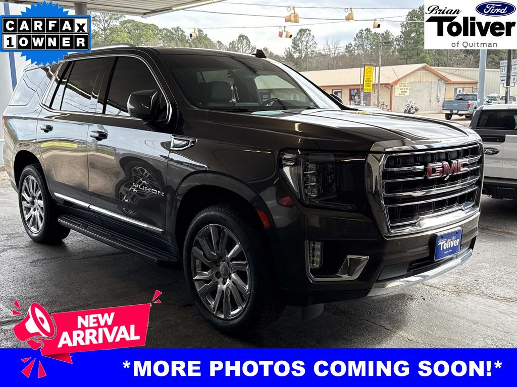 2021 GMC Yukon SLT's photo