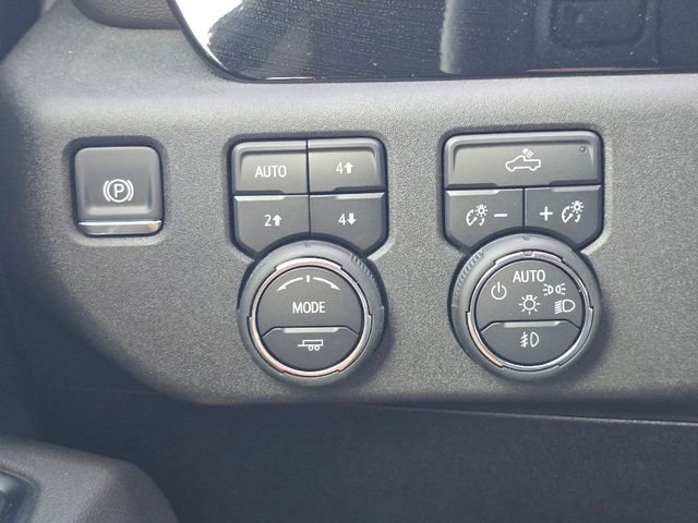 2025 Chevrolet Silverado 1500 RST photo 24