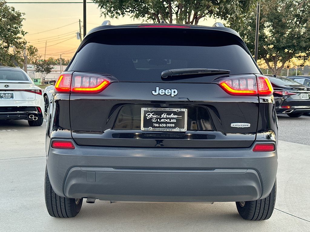 2020 Jeep Cherokee Latitude photo 3