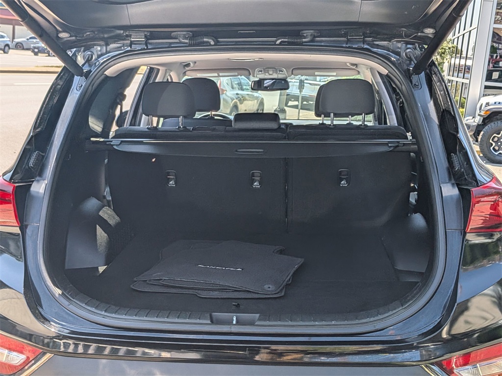 2019 Hyundai Santa Fe SEL photo 4