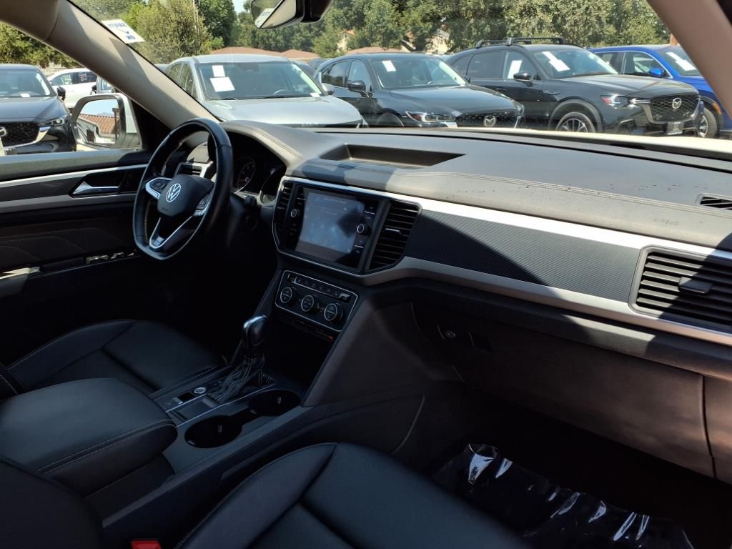 2021 Volkswagen Atlas V6 SE Technology R-Line photo 23