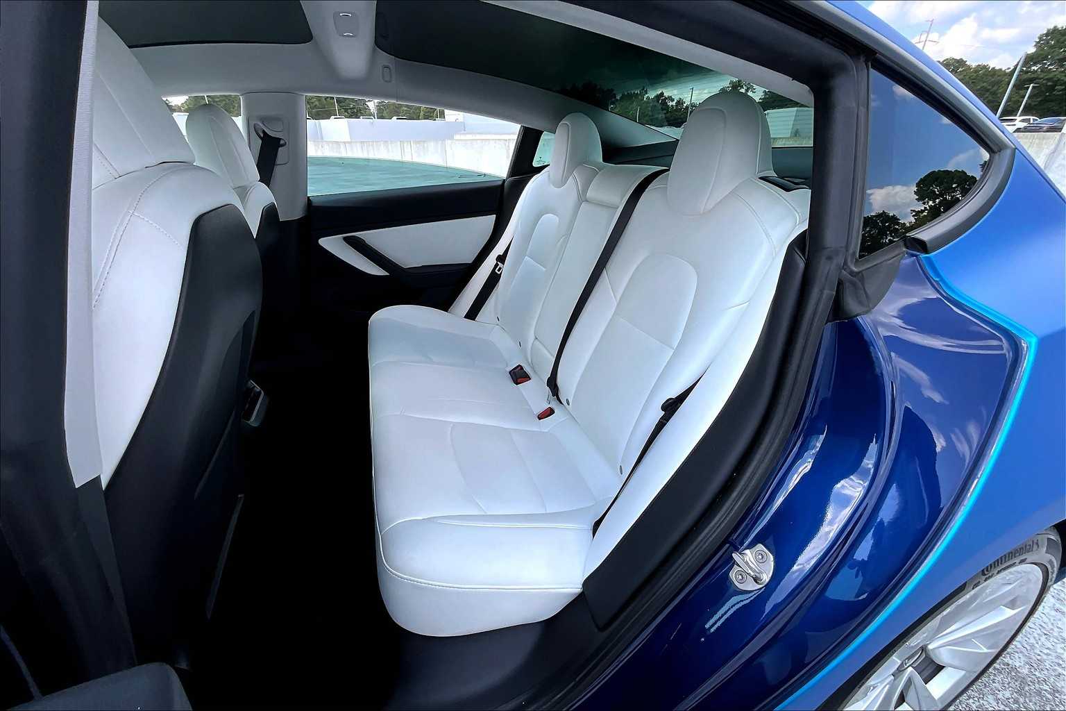 2021 Tesla Model 3 Standard Range Plus photo 18