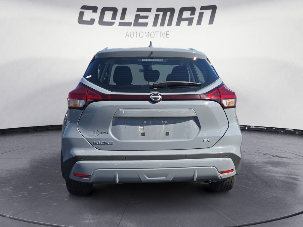 2024 Nissan Kicks SV photo 4