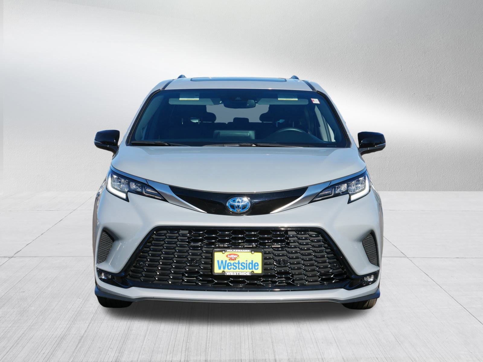 Used 2024 Toyota Sienna XSE with VIN 5TDCSKFC0RS117141 for sale in Saint Louis Park, Minnesota