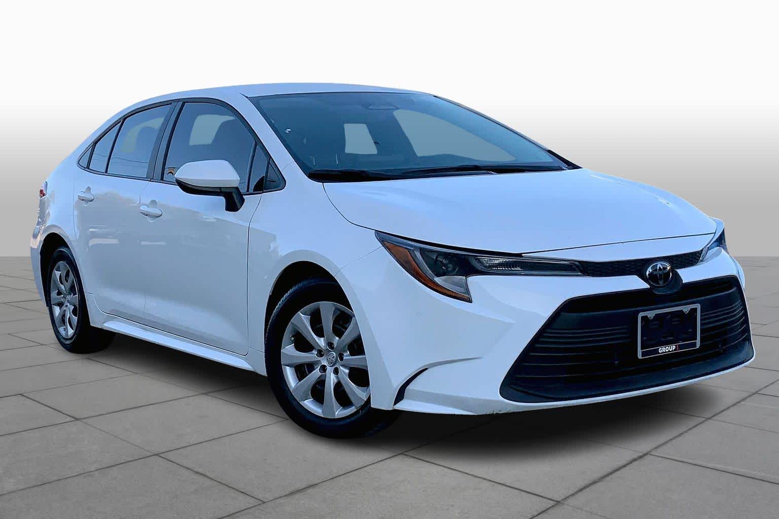 Used 2024 Toyota Corolla LE with VIN 5YFB4MDE4RP128643 for sale in Northfield, Minnesota