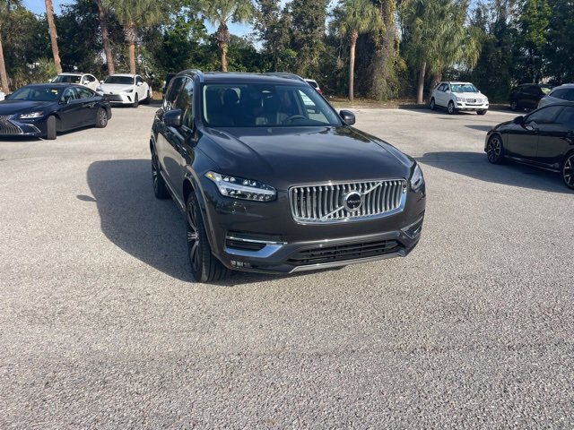 2024 Volvo XC90 Plus's photo