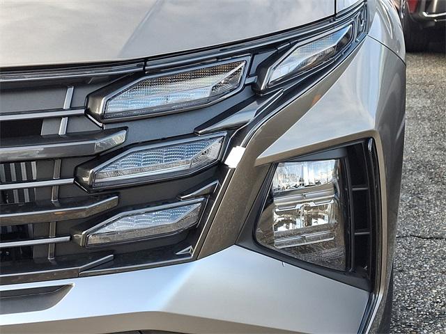 2026 Hyundai Tucson Hybrid SEL photo 2