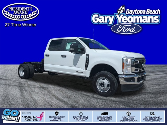 2026 Ford F-350 Super Duty Chassis Cab XL's photo