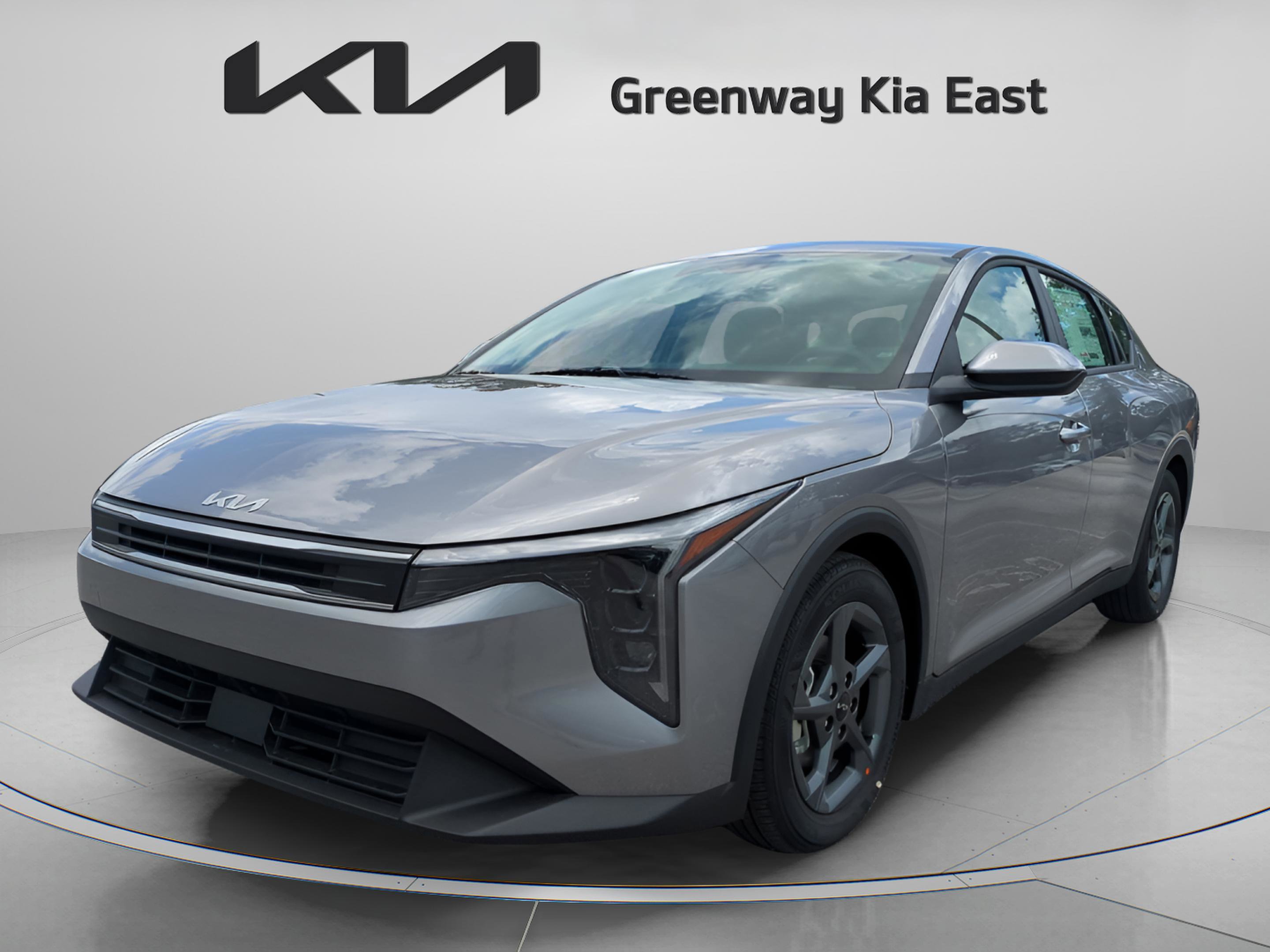 2025 Kia K4 LXS photo 3