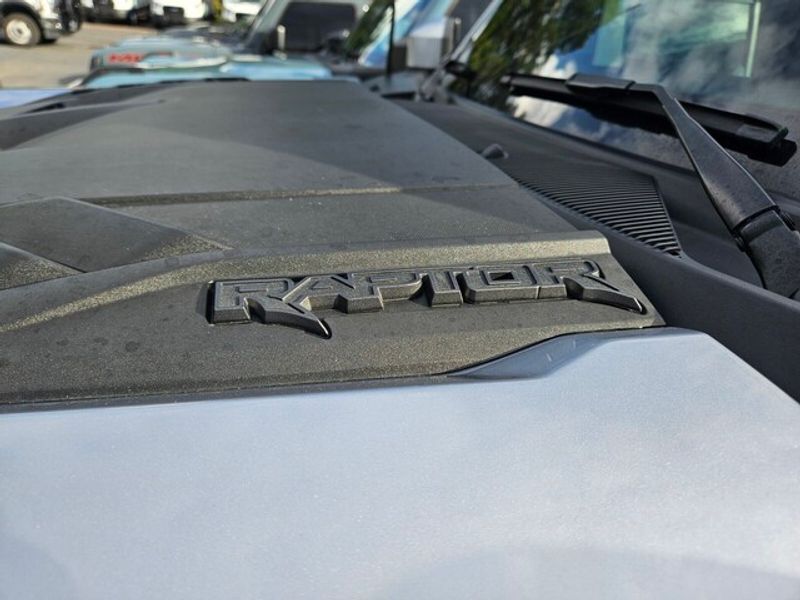 2024 Ford Bronco Raptor photo 4