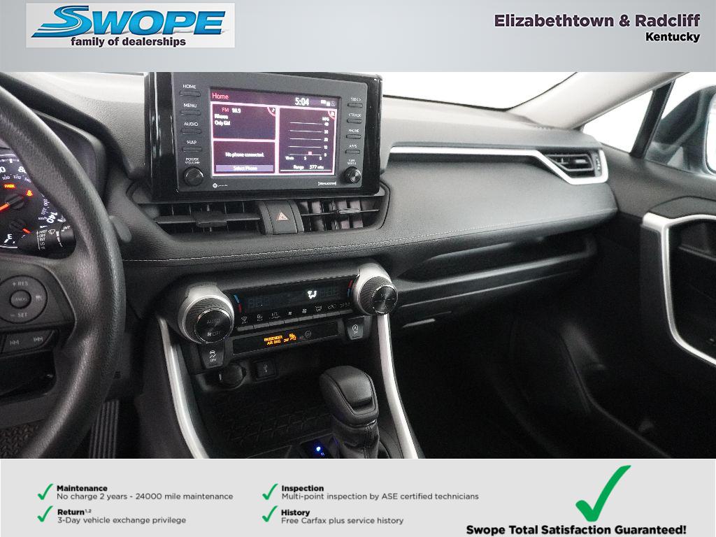2021 Toyota RAV4 XLE photo 9