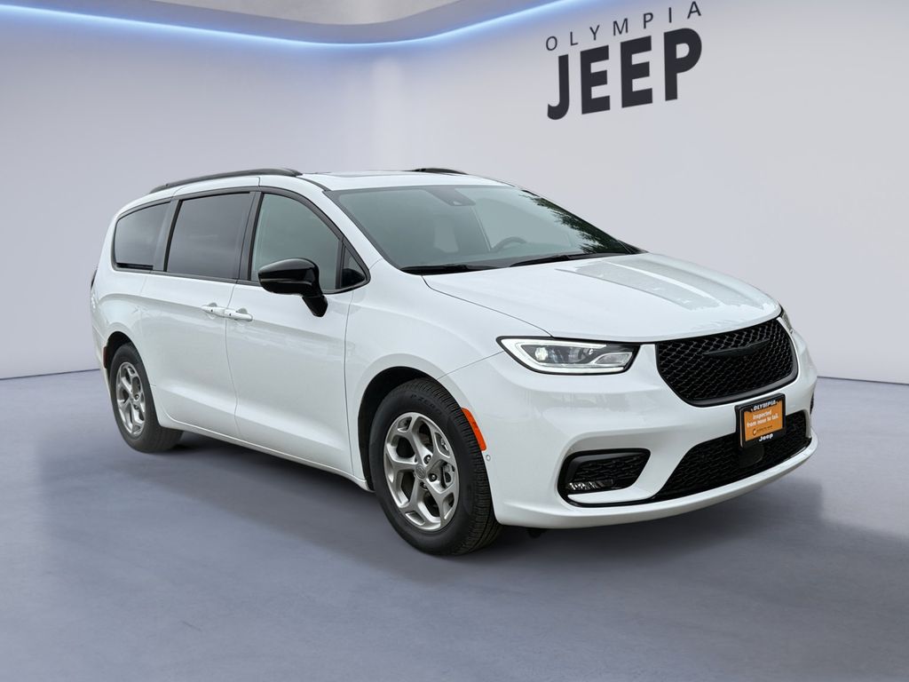 2024 Chrysler Pacifica Hybrid S Appearance photo 7
