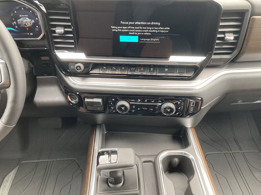2026 Chevrolet Silverado 1500 High Country photo 14