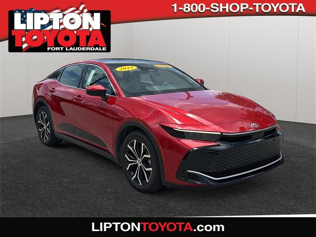 2023 Toyota Crown Limited's photo