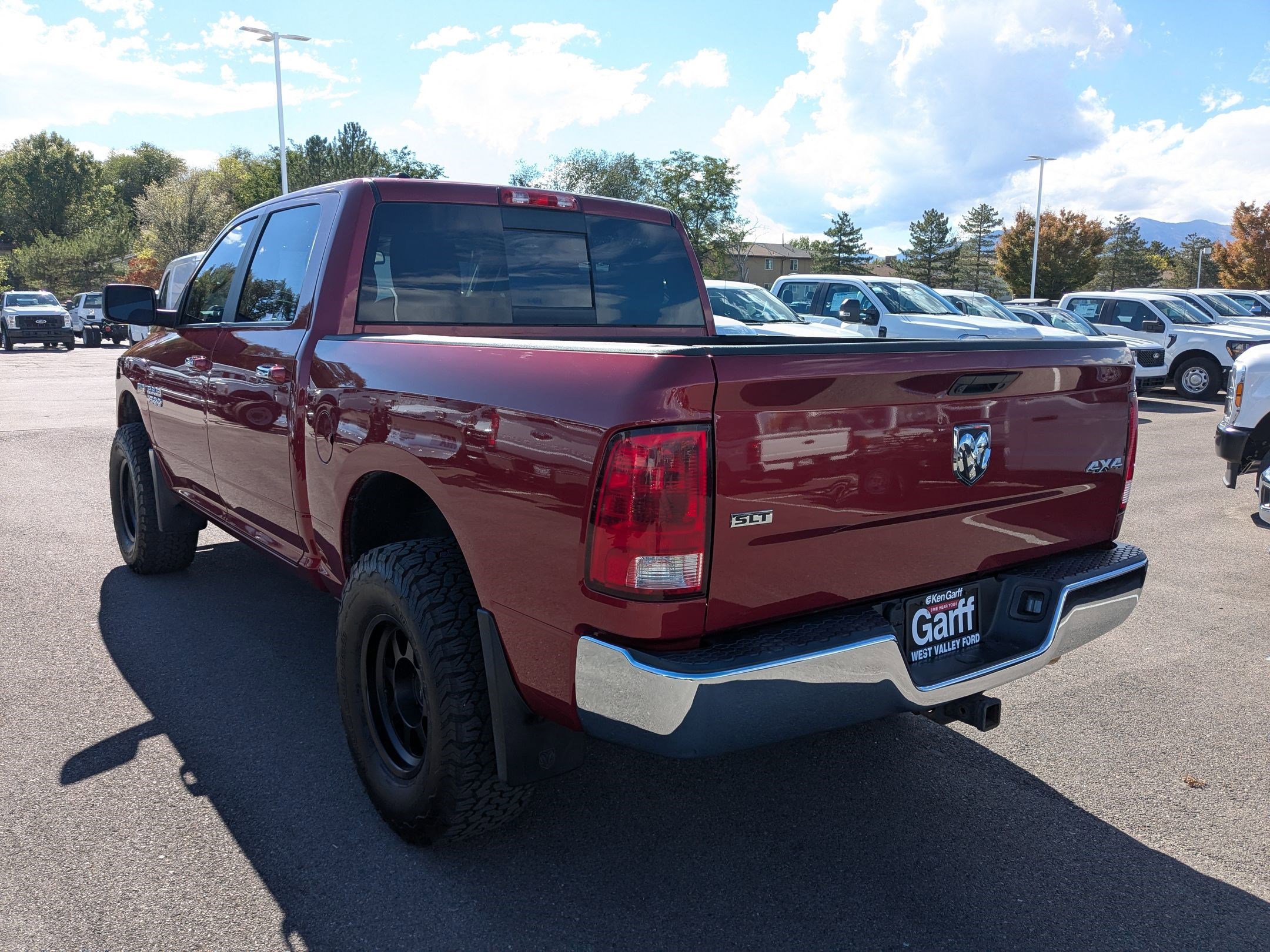 2013 Ram 1500 SLT photo 4