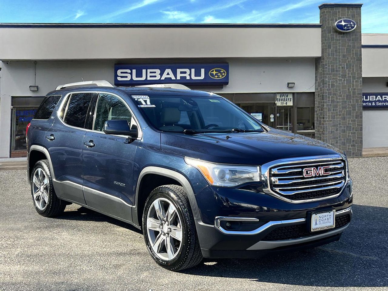2017 GMC Acadia SLT-2's photo