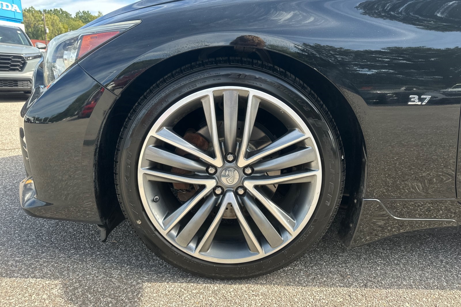 2015 Infiniti Q50 Premium photo 35