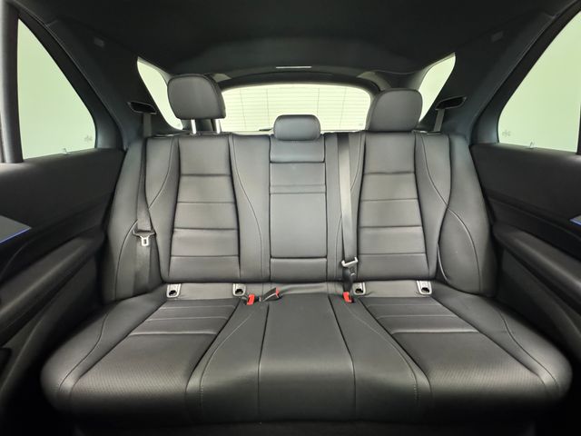 2025 Mercedes Benz GLE 450 4MATIC photo 3