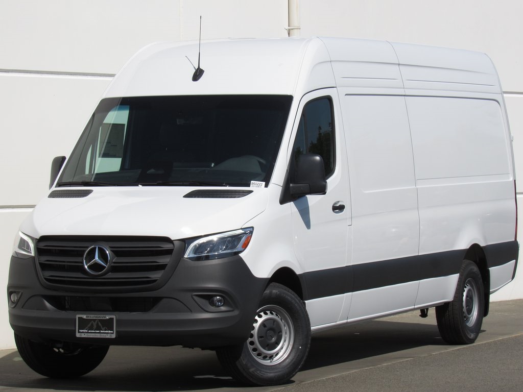 2025 Mercedes-Benz Sprinter Cargo Van Base's photo