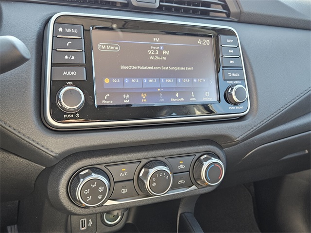 2025 Nissan Versa 1.6 S photo 14