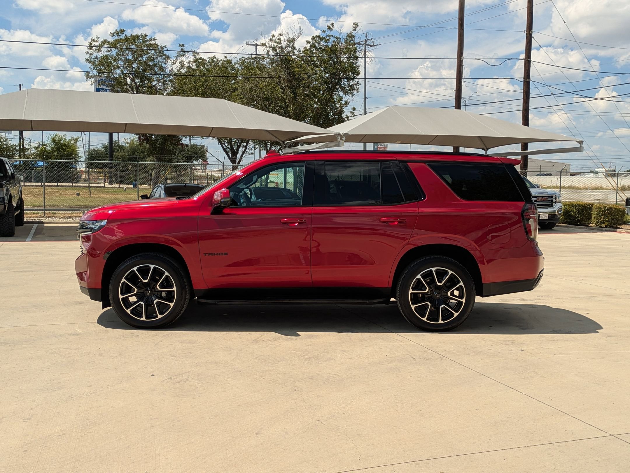 2023 Chevrolet Tahoe RST photo 5