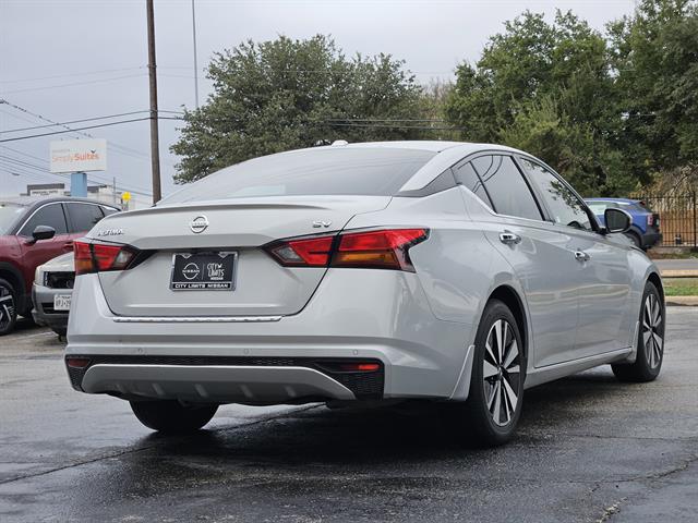 2022 Nissan Altima 2.5 SV photo 4