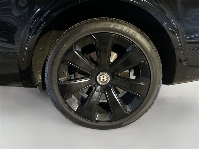 2020 Bentley Bentayga V8 photo 32