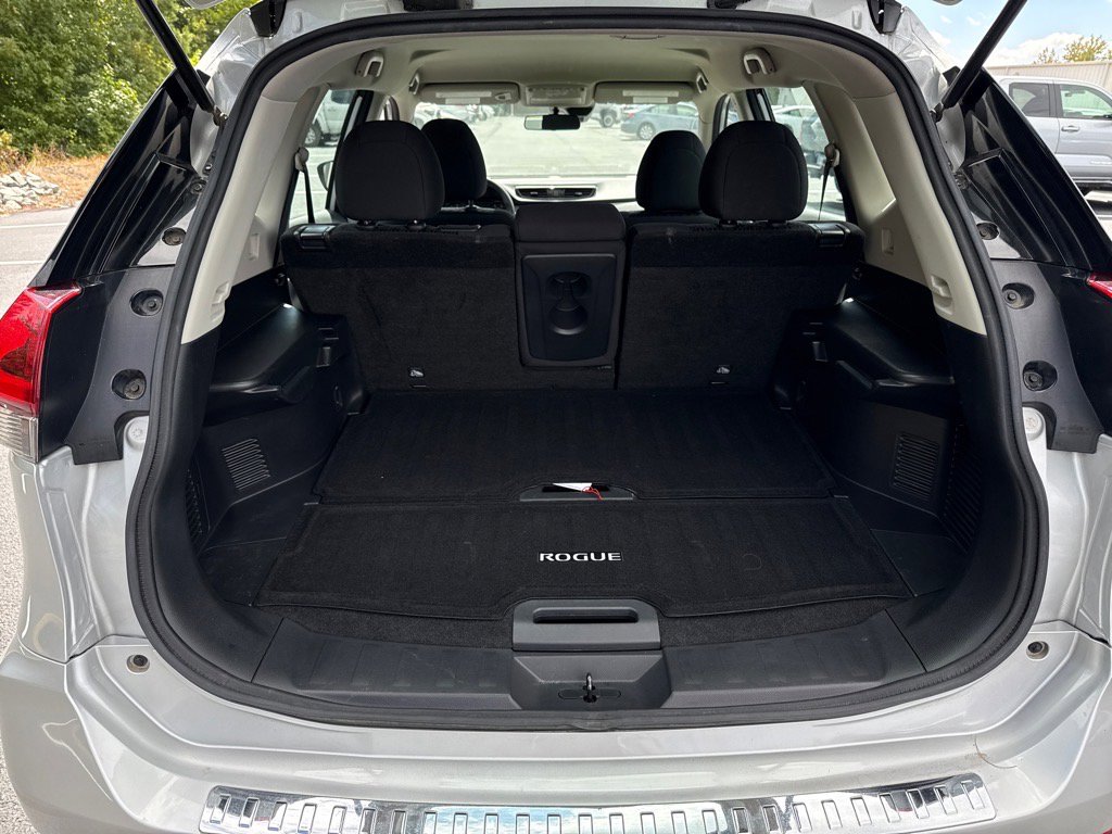 2019 Nissan Rogue S photo 5