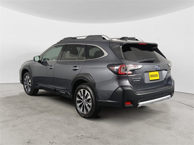 2024 Subaru Outback Touring XT photo 3