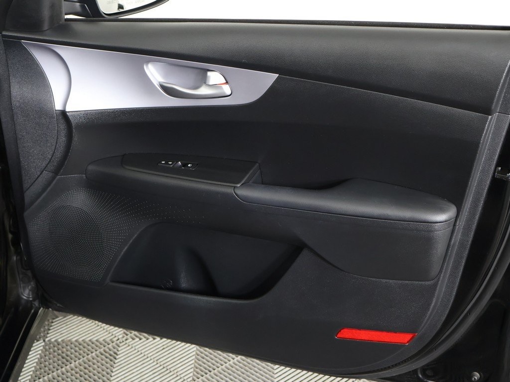 2024 Kia Forte LXS photo 20
