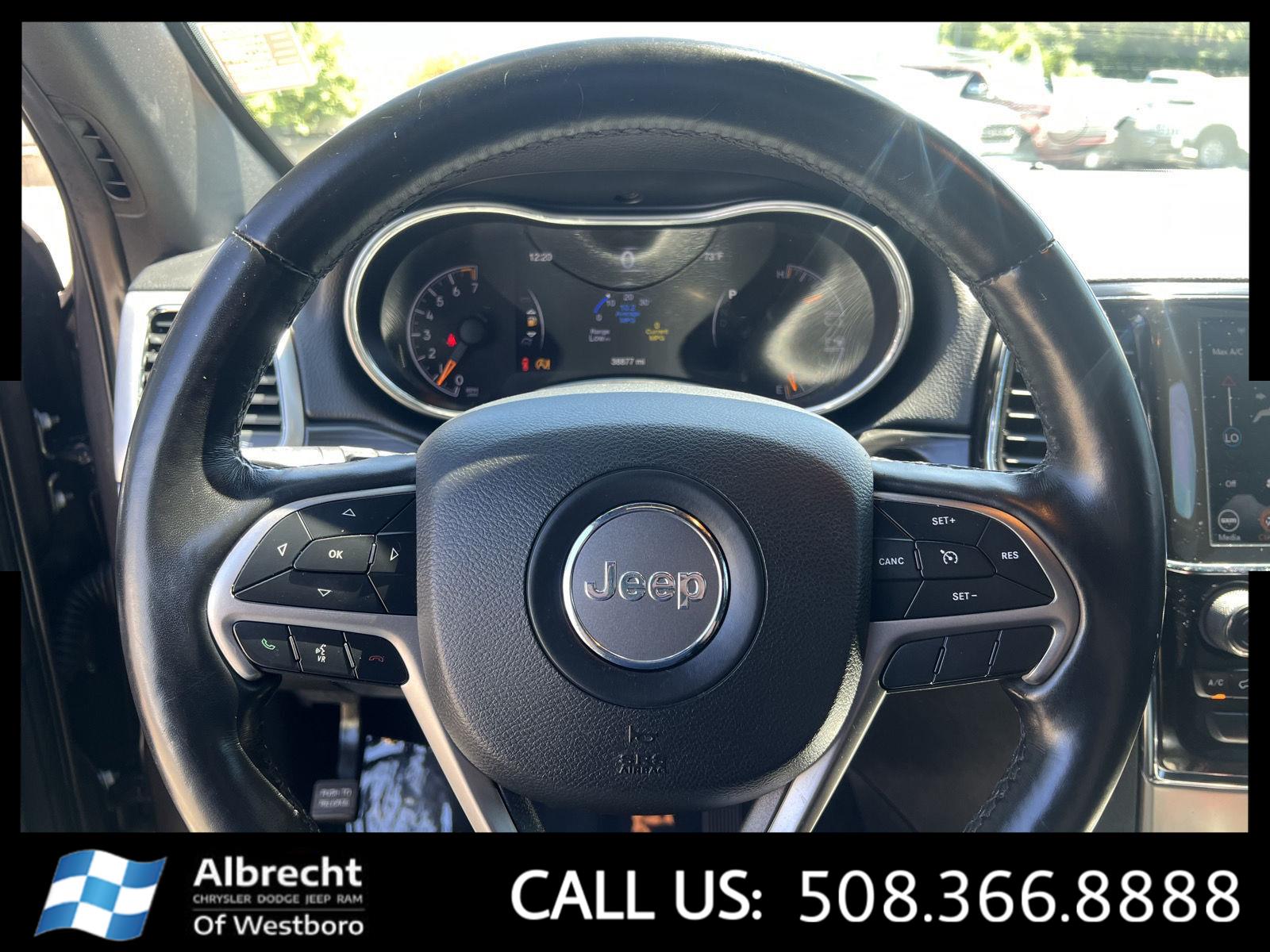 2021 Jeep Grand Cherokee Laredo X photo 23