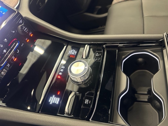 2025 Jeep Grand Cherokee Summit photo 33