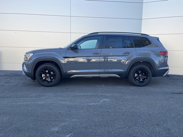 2025 Volkswagen Atlas Peak Edition SE photo 4