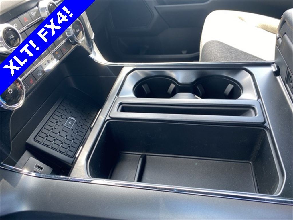 2025 Ford F-150 XLT photo 32