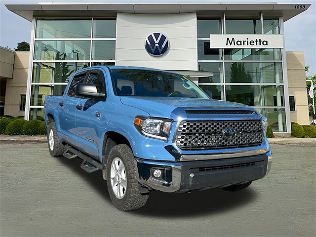 2020 Toyota Tundra SR5's photo
