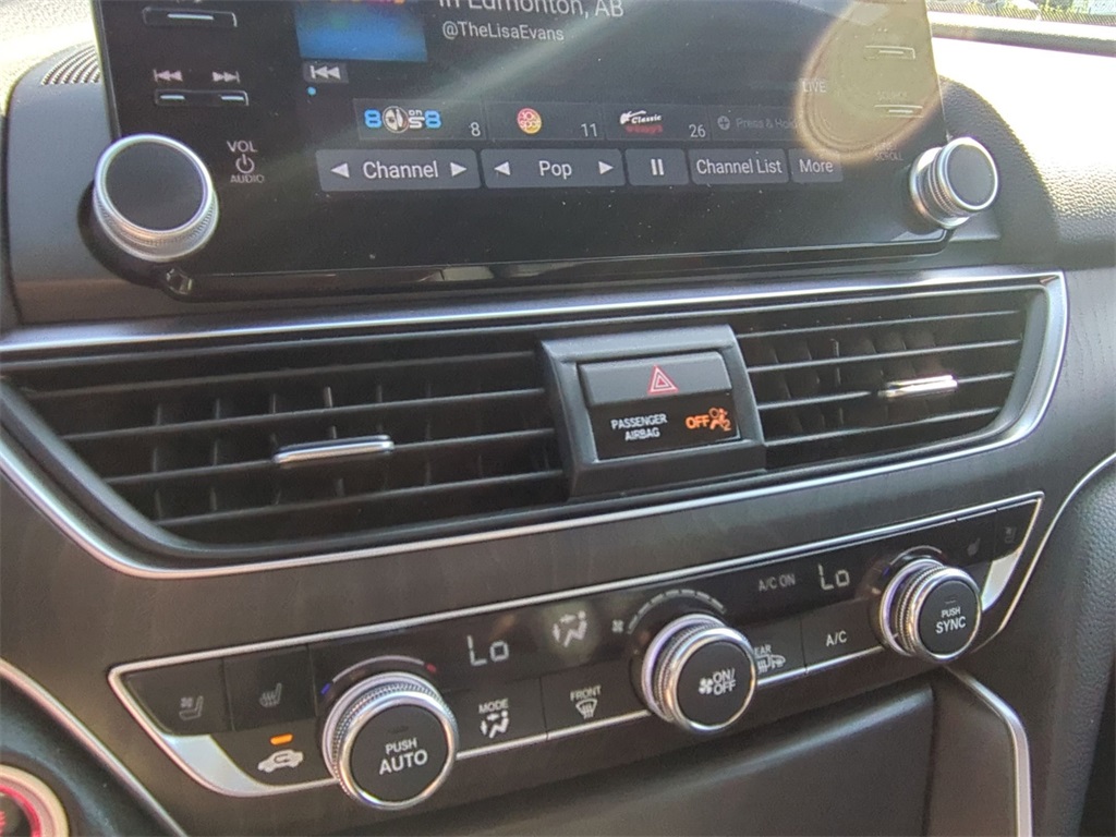 2022 Honda Accord Touring 2.0T photo 26