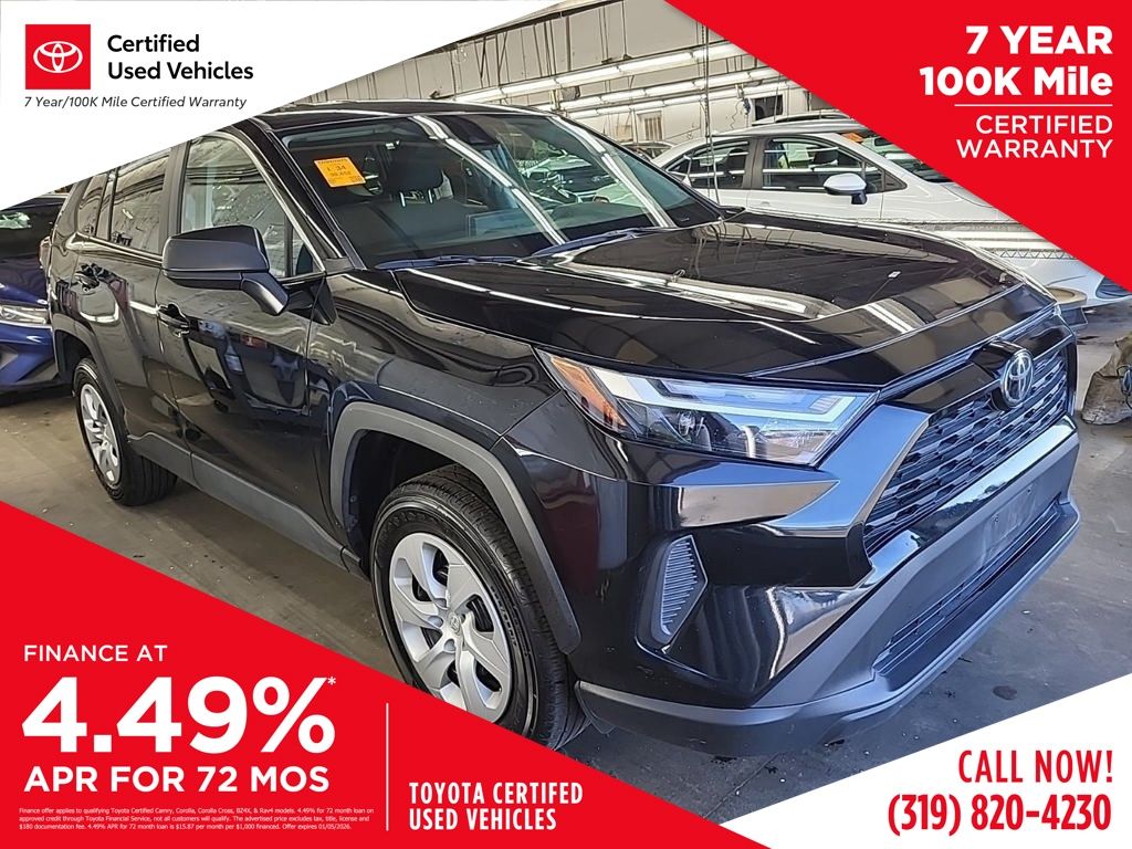 2024 Toyota RAV4 LE's photo