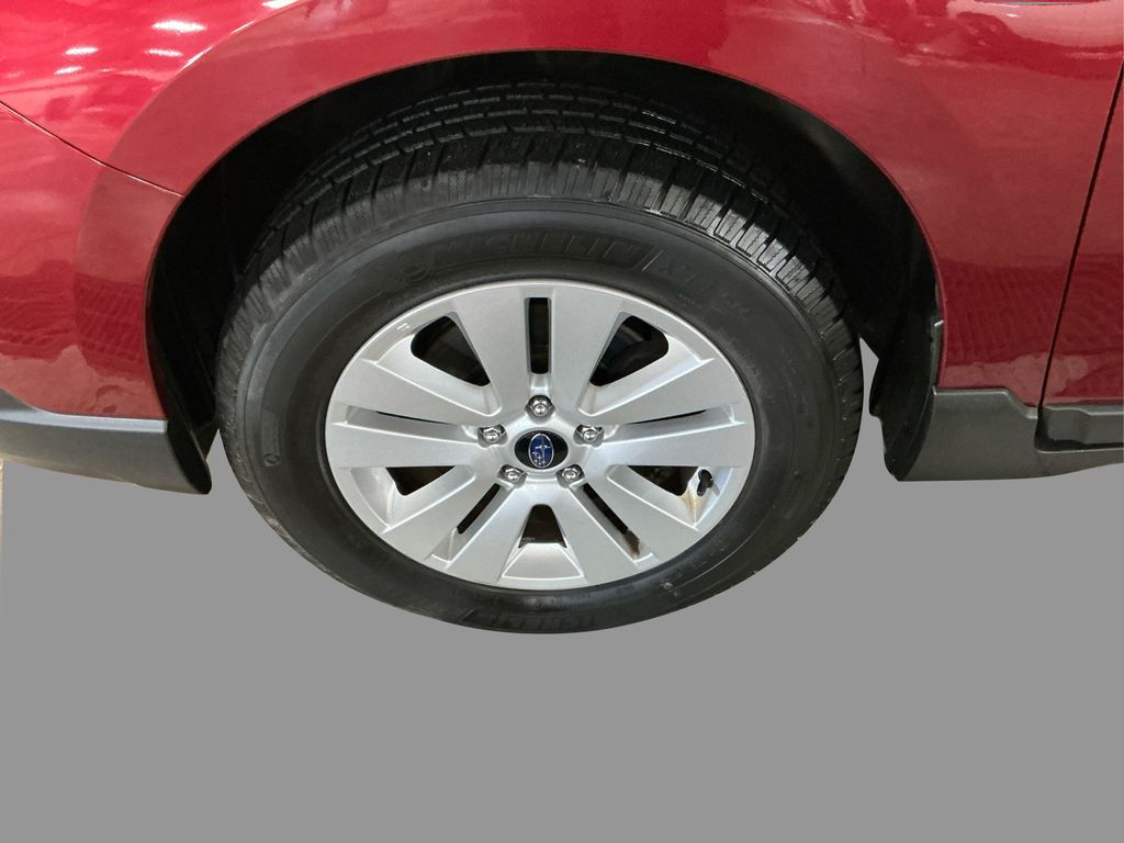 2015 Subaru Outback 2.5i Premium photo 17